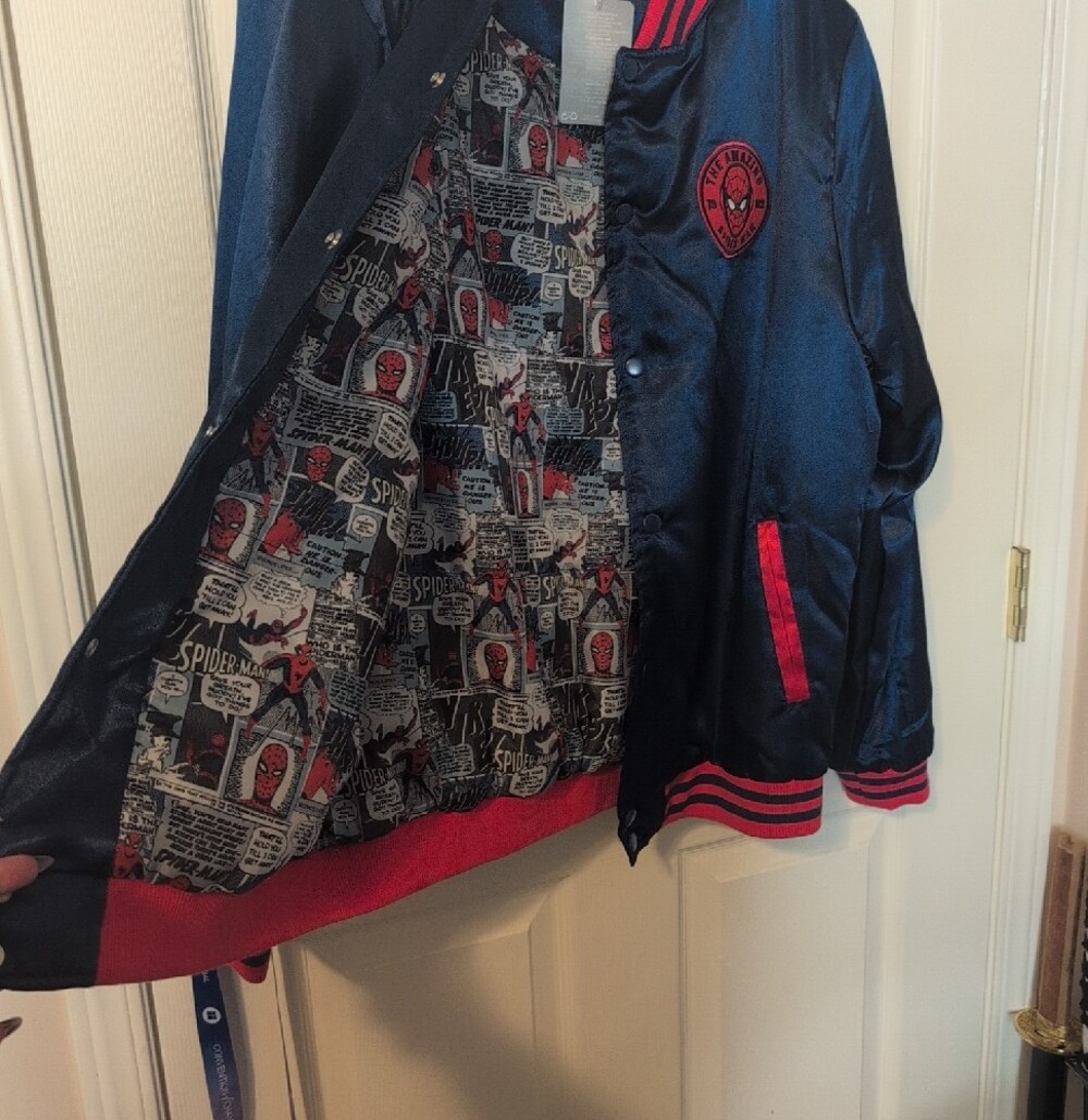 Spider-Man Bomber Jacket - Picture 2 of 6